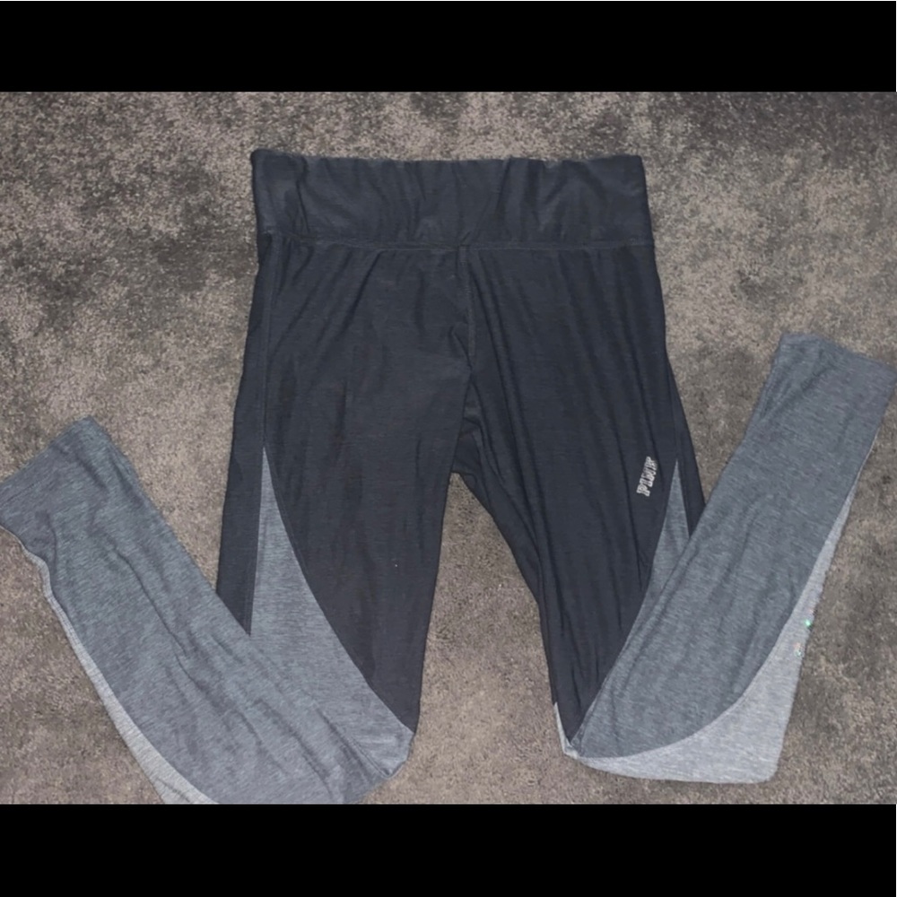 Cute PINK yoga leggings w/ Sparkle Logo size M